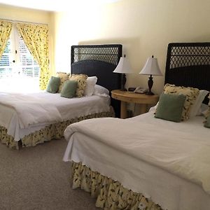Queen Room Two Queen Beds